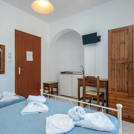 מלון דירות Depis Economy & 2*