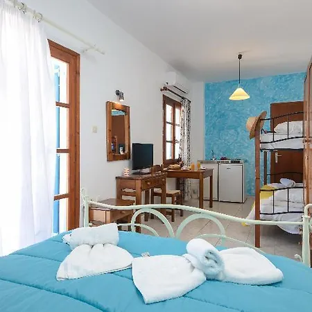 מלון דירות Depis Economy & 2*