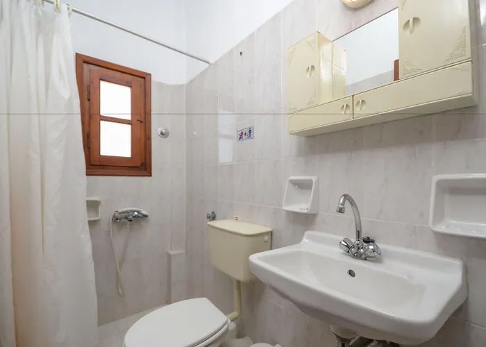 Depis Economy & 2* Naxos City