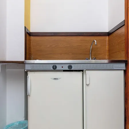 Depis Economy & Aparthotel 2*