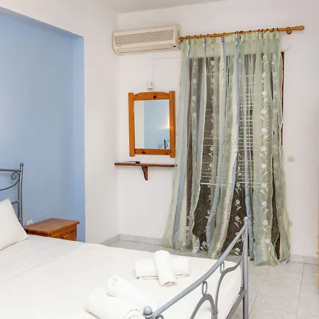公寓式酒店 Depis Economy & Naxos City